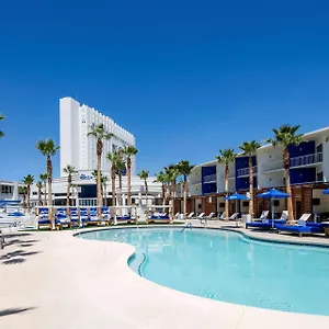 4* Resort Tropicana Vegas A Doubletree By Hilton & Casino - Free Parking